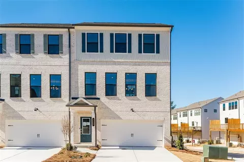 320 Oldvine Dr, Lawrenceville, GA 30044