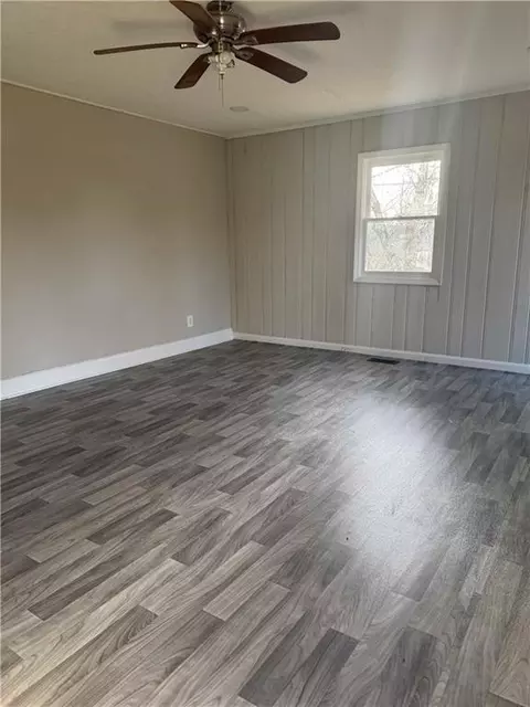 Living - 35 Collins Rd, Jasper, GA 30143 photo 2 of 2