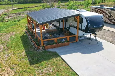 135 Mountain Meadows Dr, Morganton, GA 30560