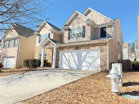 585 Briarhurst Ct, Lawrenceville, GA 30046