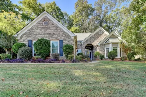 2530 Peregrine Trl, Suwanee, GA 30024