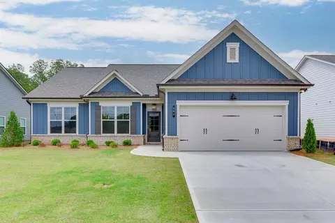 396 Glenside Dr, Jefferson, GA 30549