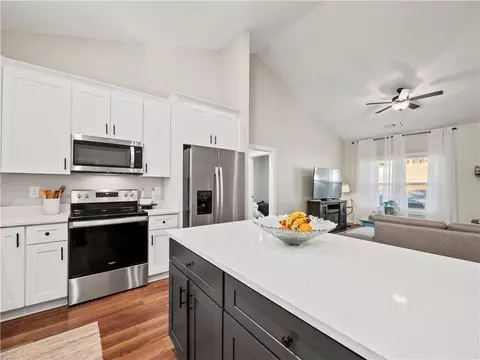 Kitchen - 135 Tabitha Page Ln, Toccoa, GA 30577 photo 5 of 7