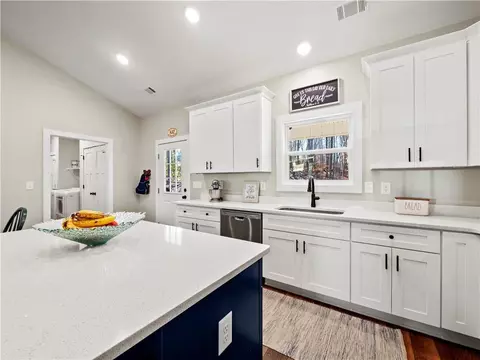 Kitchen - 135 Tabitha Page Ln, Toccoa, GA 30577 photo 3 of 7