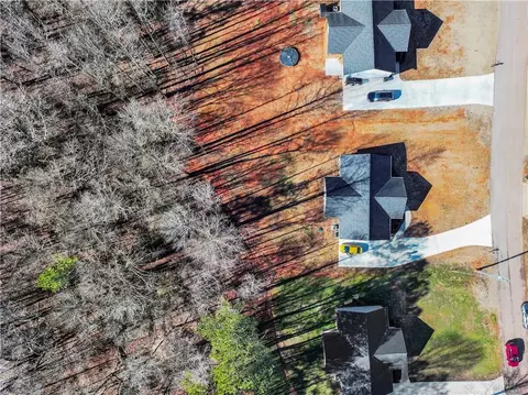 View/Area - 135 Tabitha Page Ln, Toccoa, GA 30577 photo 5 of 7