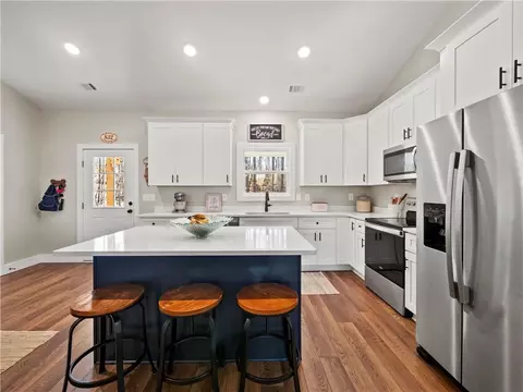 Kitchen - 135 Tabitha Page Ln, Toccoa, GA 30577 photo 4 of 7