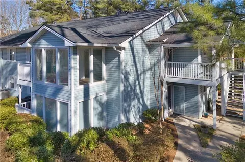 1647 Raleigh Cir SE, Marietta, GA 30067
