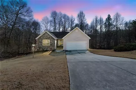5145 Yellow Stone Dr, Flowery Branch, GA 30542