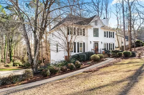 275 Trowbridge Ln, Lawrenceville, GA 30043