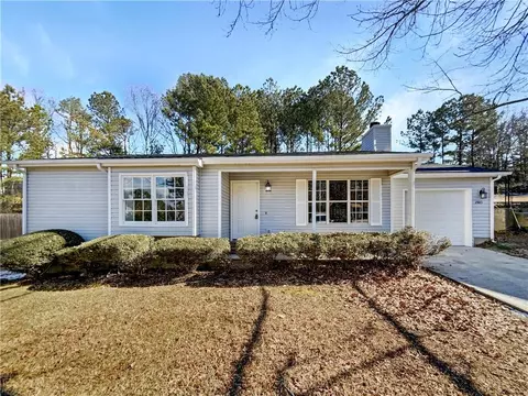 2845 Robinson Wood Dr, Riverdale, GA 30296