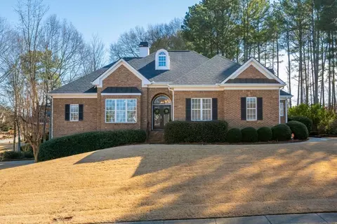 412 Mallory Cir, Loganville, GA 30052