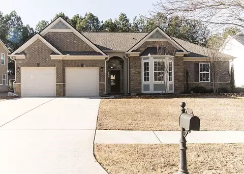 338 Southgate Dr, Locust Grove, GA 30248