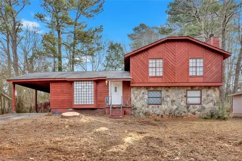 9176 Greenwood Dr, Jonesboro, GA 30238