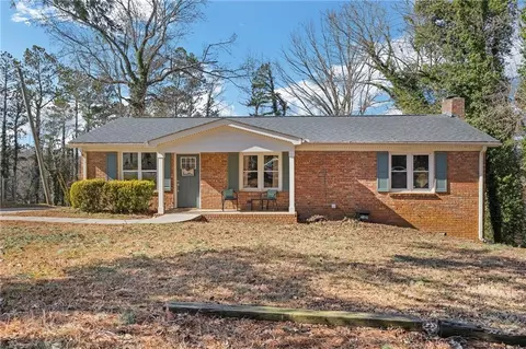 1407 Vine St NE, Gainesville, GA 30501
