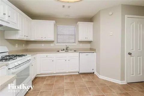 415 Gresham Dr, Stockbridge, GA 30281 photo 7