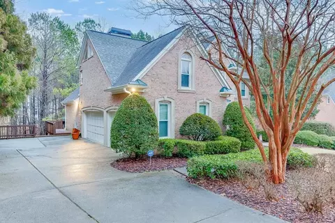 Exterior - 3323 Glen Devon Ln, Berkeley Lake, GA 30096 photo 4 of 11
