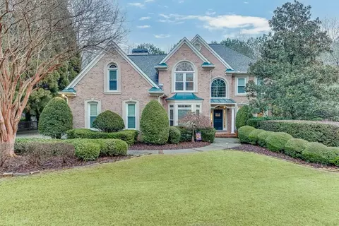 3323 Glen Devon Ln, Berkeley Lake, GA 30096