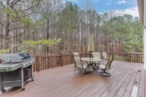 Exterior - 3323 Glen Devon Ln, Berkeley Lake, GA 30096 photo 6 of 11