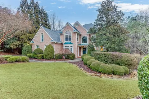 Exterior - 3323 Glen Devon Ln, Berkeley Lake, GA 30096 photo 3 of 11