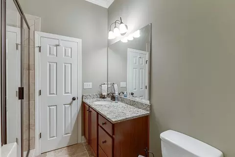 Bath - 3323 Glen Devon Ln, Berkeley Lake, GA 30096 photo 8 of 8