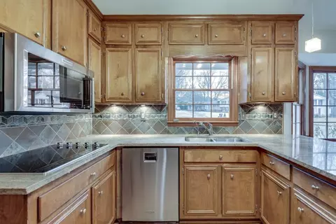 1833 Queens Way, Chamblee, GA 30341 photo 11