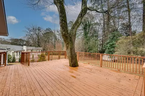 1833 Queens Way, Chamblee, GA 30341 photo 32