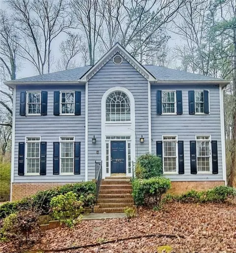 295 Creekview Trl, Fayetteville, GA 30214