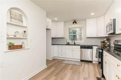 3665 Lindley Cir, Powder Springs, GA 30127