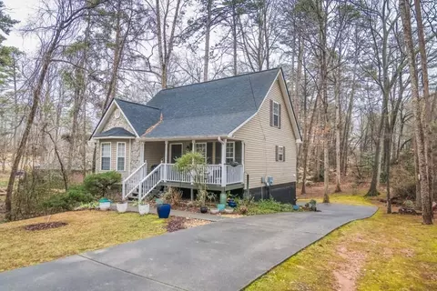 243 Hillcrest Dr, Commerce, GA 30529 photo 3
