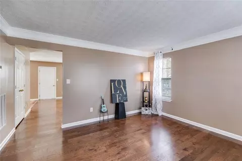 833 Revena Dr, Austell, GA 30168