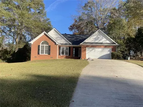 11564 Holly Ln, Hampton, GA 30228