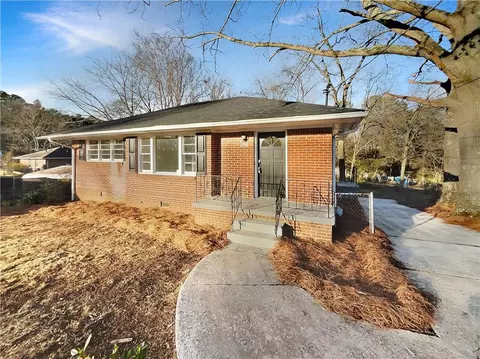 1066 Stoneybrook Rd, Forest Park, GA 30297