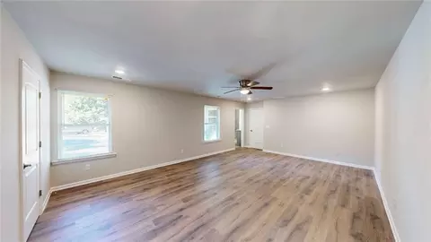 90 Bruce Ln, Covington, GA 30014 photo 12