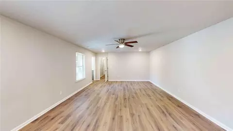 90 Bruce Ln, Covington, GA 30014 photo 13
