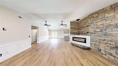 90 Bruce Ln, Covington, GA 30014 photo 2