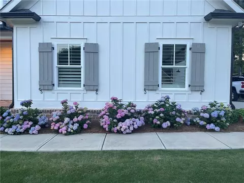 Exterior - 113 Brookfield Ct SE, White, GA 30184 photo 8 of 28