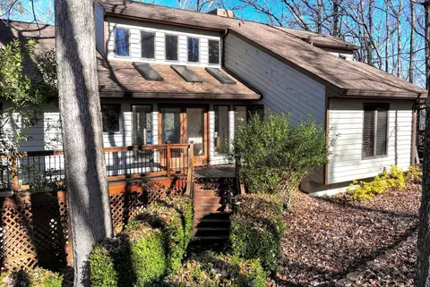 4946 Goddards Ford Rd, Gainesville, GA 30504