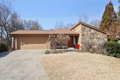 6159 Stadium Ct, Peachtree Corners, GA 30092