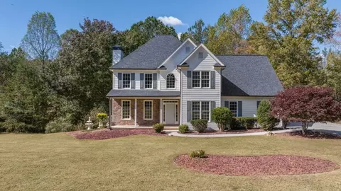 6125 Julian Rd, Gainesville, GA 30506