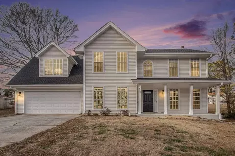 537 N Cedar Ct N, Riverdale, GA 30274