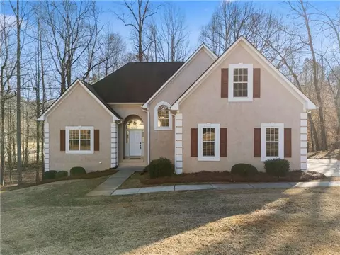 160 Lofty Eagle Ln, Fayetteville, GA 30214