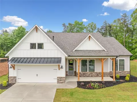 214 Summit View Ln, Ellijay, GA 30540