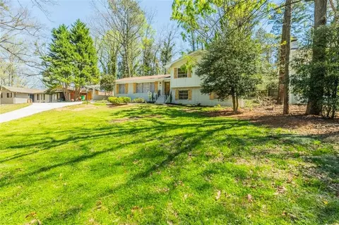 3613 Embry Cir, Chamblee, GA 30341