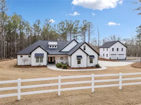 438 Ponderosa Trl, Dallas, GA 30132