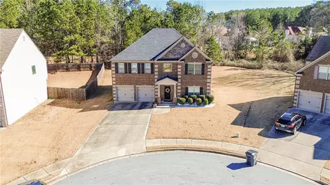 1054 Lehavre Ct, Hampton, GA 30228