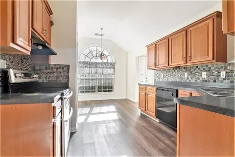 1013 Bluecoat Cir, Hampton, GA 30228 photo 6
