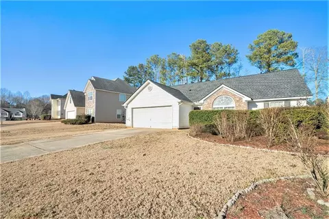 1013 Bluecoat Cir, Hampton, GA 30228 photo 29
