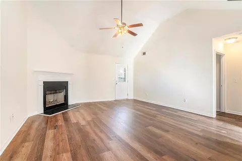 1013 Bluecoat Cir, Hampton, GA 30228 photo 3