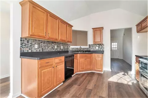 1013 Bluecoat Cir, Hampton, GA 30228 photo 7