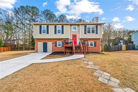 2967 Hollow Ln, Powder Springs, GA 30127